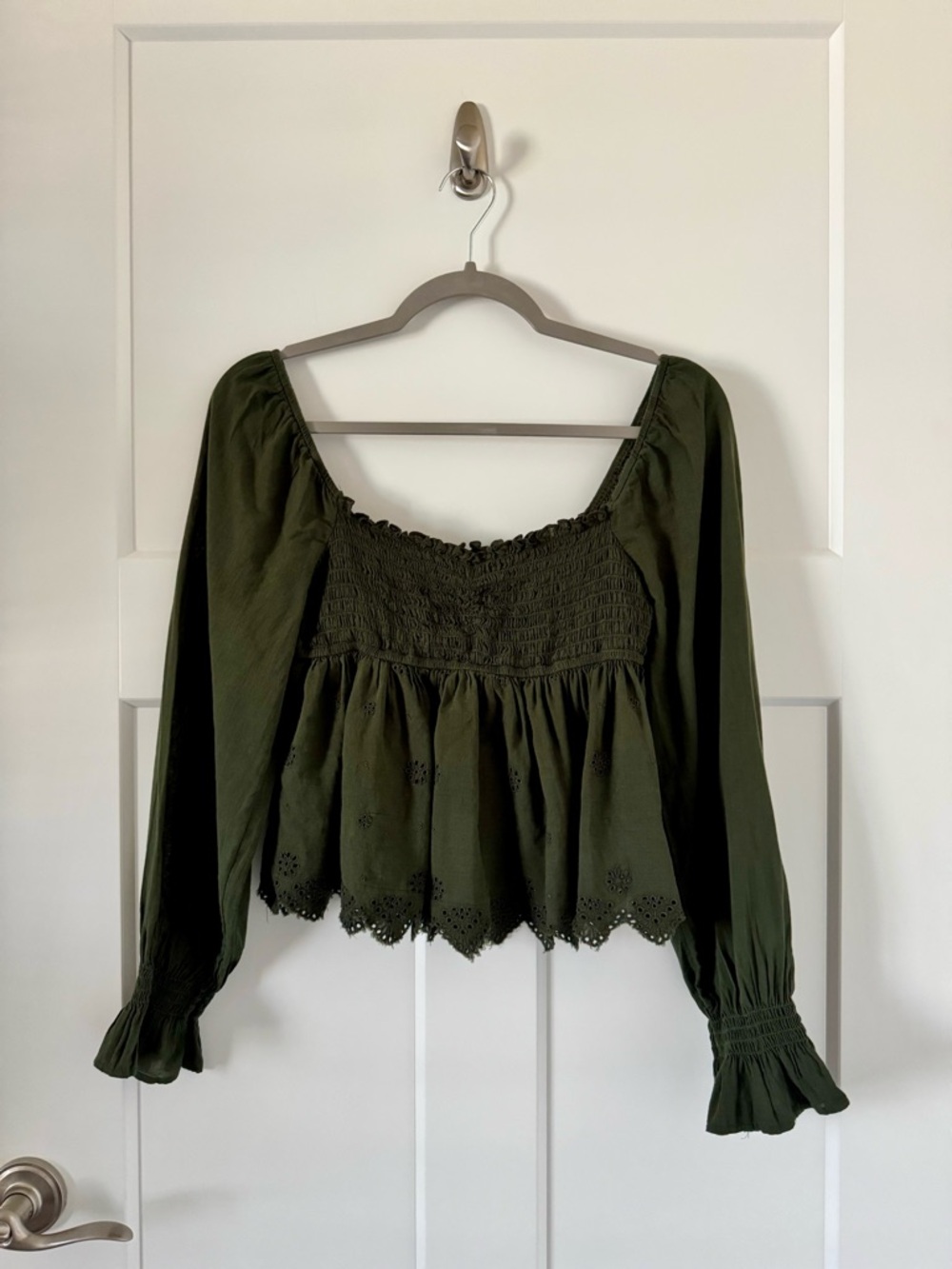American Eagle Outfitters Olive Green Smocked Eyelet Long Puff Sleeve Top Sz XS